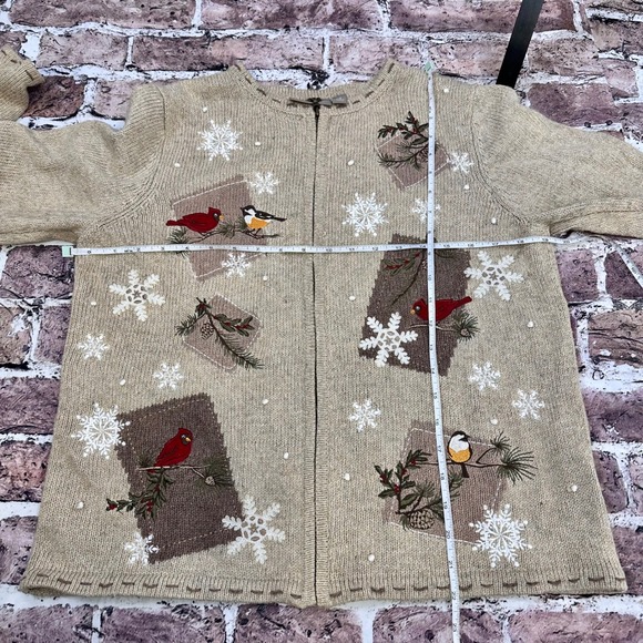 Croft & Barrow Women's Beige Bird Snowflake Zip Up Cardigan Sweater Size S - Picture 11 of 15